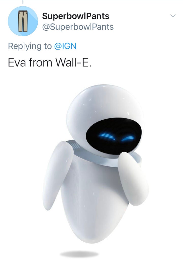 The PS5 reminds @Superbowlpants of Eve from Wall-E. Okay, now that's just too cute. 